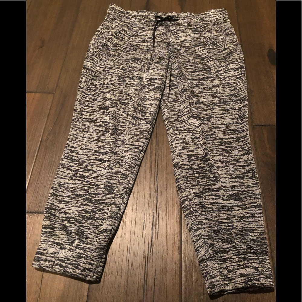 ADIDAS Jogger Women’s Large - Black